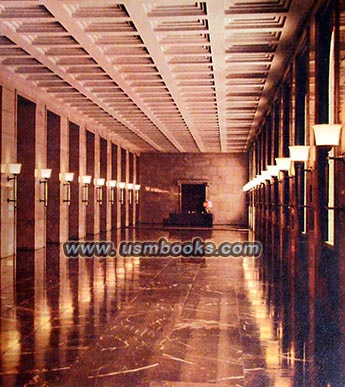 Wandelhalle im Fhrerbau Muenchen
